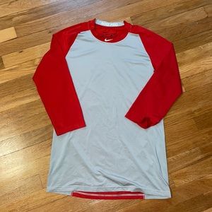 - 3/4 sleeve Nike Pro shirt